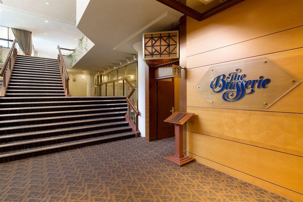 Coast Plaza Hotel And Suites Βανκούβερ Εξωτερικό φωτογραφία