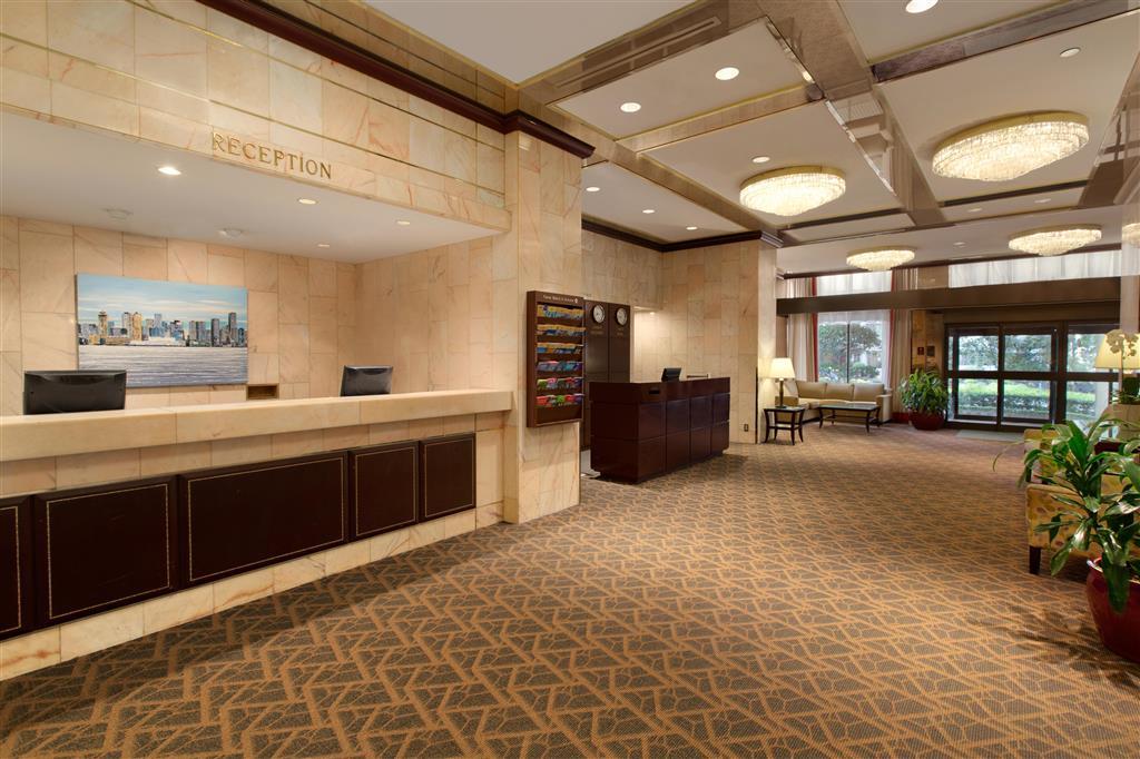Coast Plaza Hotel And Suites Βανκούβερ Εσωτερικό φωτογραφία
