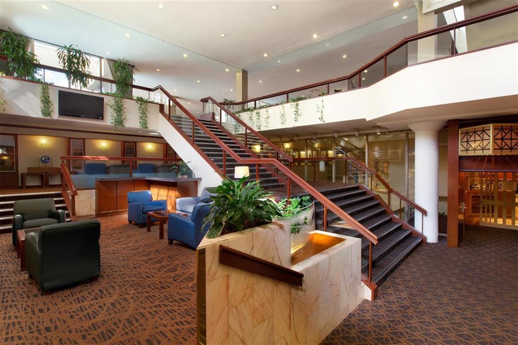Coast Plaza Hotel And Suites Βανκούβερ Εσωτερικό φωτογραφία