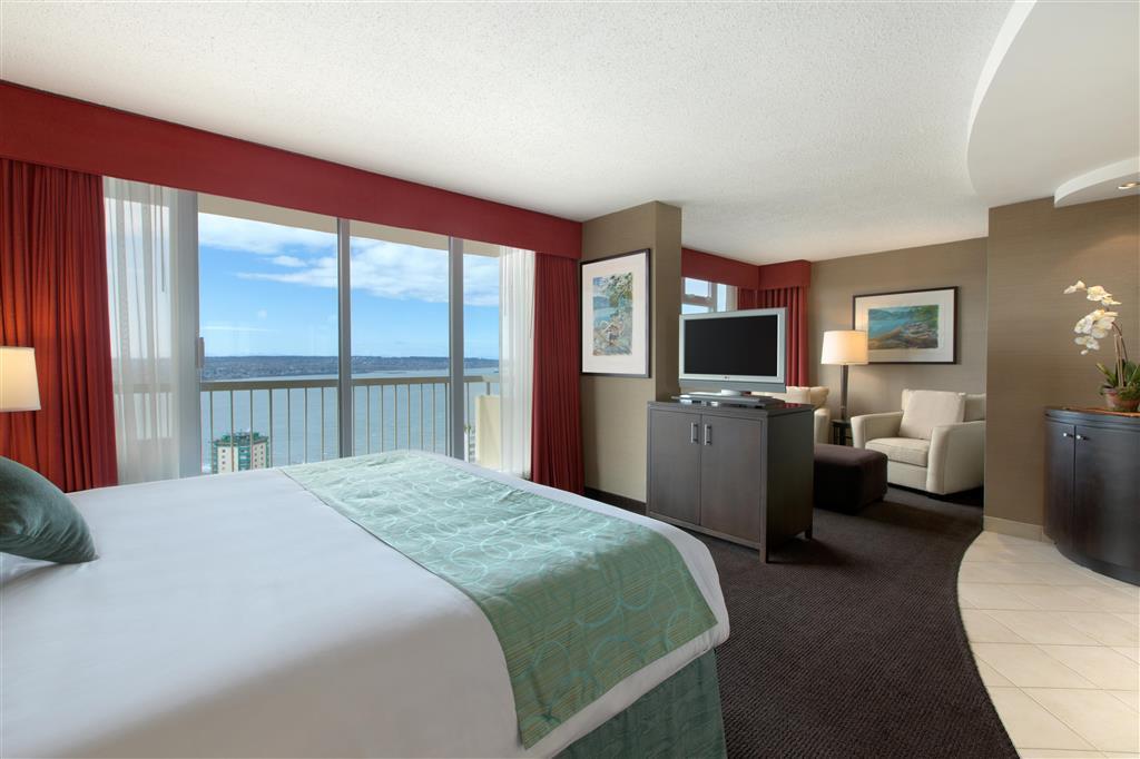 Coast Plaza Hotel And Suites Βανκούβερ Εξωτερικό φωτογραφία
